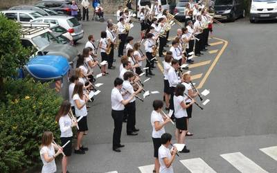 Bergarako Musika Bandaren asteburuko emanaldiak bertan behera utzi dituzte