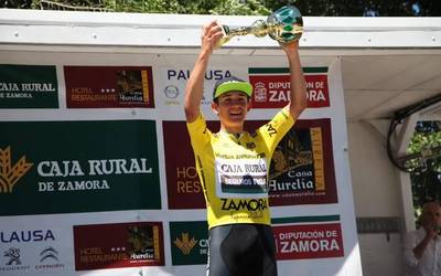 Josu Etxeberria Espainiako 23 urtez azpiko selekzioarekin kontzentratuta dago