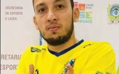 Xotak Linhares fitxatu du