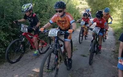 138 neska-mutikok parte hartu dute Arizkunen egin den mendi bizikleta proban