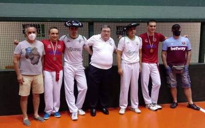 Aitor Sanchezek eta Asier Larrinagak irabazi dute Arabako trinkete txapelketa