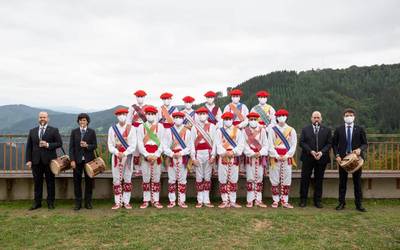 Lesakako dantzak, Idotorben grabatutako bideoan