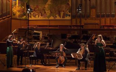 Bost kontzertu musika klasikoa Araban zehar hedatzeko