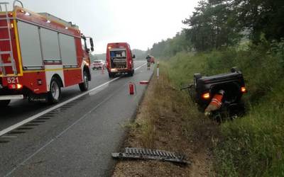 Ibilgailu bat irauli da AP-68 autobidean, Urkabustaizen
