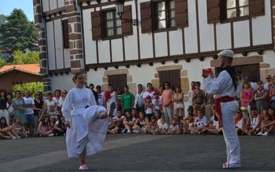 Erantzukizunaren bandoa argitaratu du Berako udalak aurtengo ez-bestak direla eta