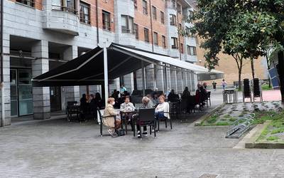 Ostalaritzako establezimenduek eta diskotekek 1:30ean itxi beharko dituzte ateak