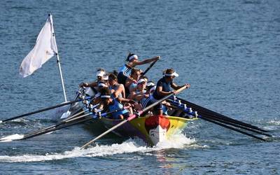 Lutxana Arraun taldearen traineruaren Berdintasunaren aldeko apustua babestu du Aldundiak