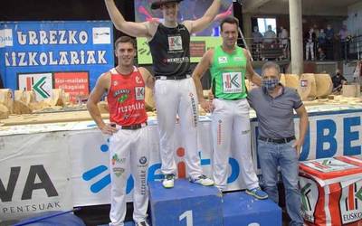 Txikia IV.a azkoitiarrak banakako Urrezko Aizkolarien Txapelketa irabazi du