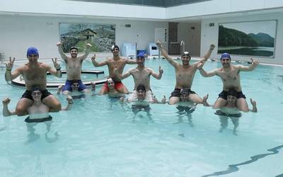 Malerrekan bildu dira Erremonte Fundazioko eta e•Remonte Beti Euskal Jai enpresa berriko ordezkari eta pilotariak