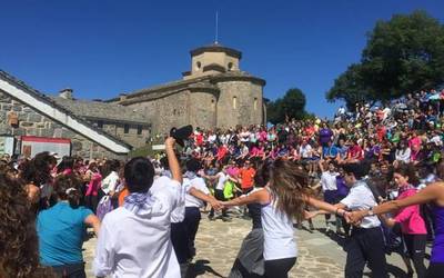 Lakuntzako Pertza eguna, istorio zaharra erromeria bilakatuta