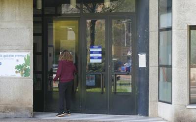 2 COVID-19 positibo berri detektatu zituzten atzo Laudion