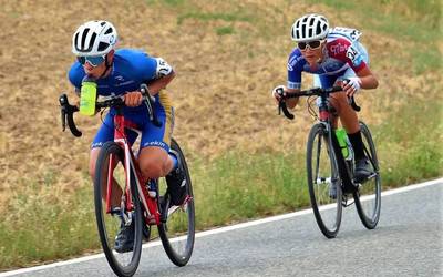 Zumaia Sarian onena eman nahi dute bihar Viveros San Antoneko txirrindulariek