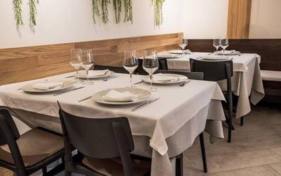 Aita Mari taberna bihar irekiko dute