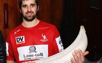 Finalerdietako ligaxkako lehenbiziko partida irabazi du Juaneneak