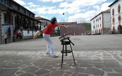 Kirol jardueretarako dirulaguntzak banatuko ditu Baztango Udalak