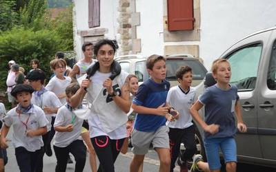 Kontrabandisten lasterketa igandean Saran