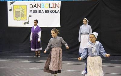 Irailaren 1etik 8ra egongo da zabalik Danbolin musika eskolan matrikulatzeko epea
