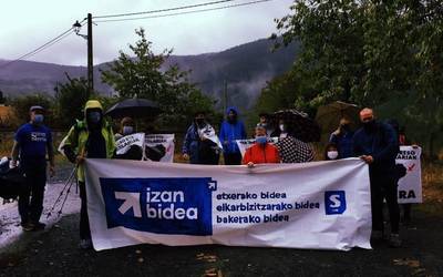 Eguraldi txarrari aurre eginda aldarrikatu zituen Euskal Preso Politikoen eskubideak Sarek