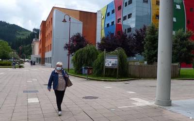 18 positibo erregistratu dira asteburuan, Debagoienean