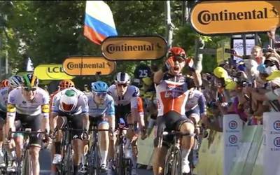 200 kilometro 50 metroan; Rocket Pocket-en erakustaldia