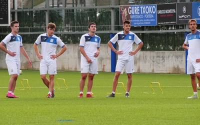 Beasain K.E.-ko 3. mailako taldea badabil jada aurtengo denboraldia prestatzen Loinazko futbol zelaian