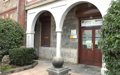 Abuztuan, 103 langabe gehiago erregistratu dira bailaran