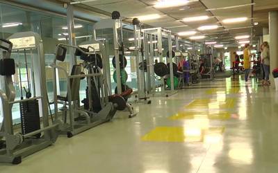 Kiroldegiko gimnasioan aire egokitu sistema berria ezarri da