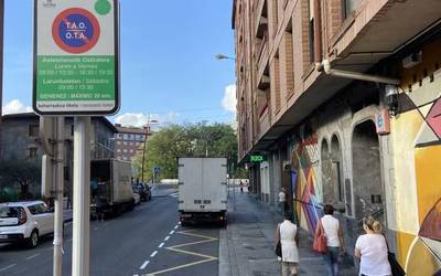 20 minutuko gehienezko aparkaldiak Iurretako botikaren eta postetxearen inguruetan
