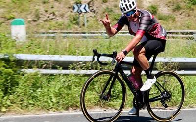 Hego Euskal Herria 20 ordutan zeharkatuko du Iñaki Llanok larunbatean, Barrerillara 30 aldiz jarraian igo eta gero