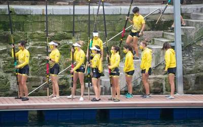 Kontxako estropadan ikusi diren ezohiko irudiak