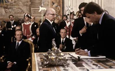 Felipe Gonzalezek Martxoaren 3ko biktimei 1976an: "PSOE zuen esanetara dago"
