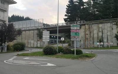Irailean bertan hasiko dituzte Basabeko biribilgunearen lanak