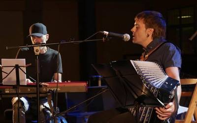 Urdufolk, pandemiaren erdian musikari eta zaleen babesgune