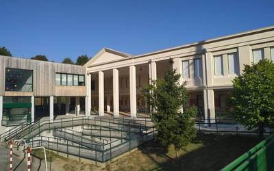Zaldibarko eskola zabalduko dute bihar
