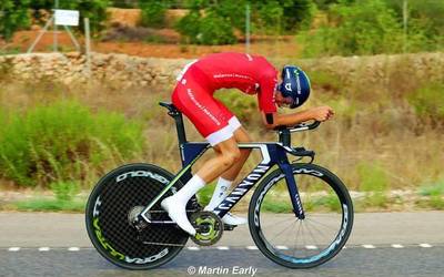 Espainiako Txapelketak: Arrieta erlojupekoko txapeldunordea eta Mintegi lineako lasterketako ihesaldietan