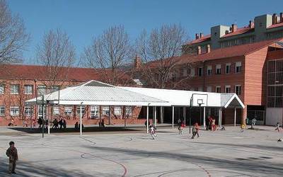 Nafarroako 1.824 ikasle daude etxean isolatuta