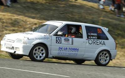 Gidari eta kopilotu debagoiendarrak izan dira protagonistak Aramaion