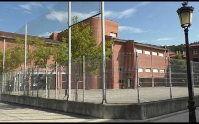 Hezkuntza grebak jarraipen zabala izan du Goierrin sindikatuen arabera