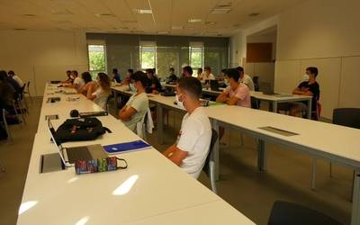 DBH3 eta 4, Batxilergo eta Lanbide Heziketako ikasleak ere martxan