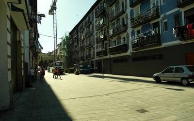 Beasaingo Arana kaleari bizia emateko Bizilagun Elkartea sortu nahi dute