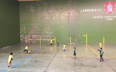 Kontaktua duten kirolen entrenamenduen hasiera urriaren 1era atzeratu dute