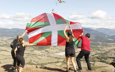 Manolo Garcia Martin omentzeko ekitaldia egin du Sortuk Babion