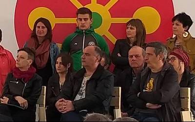 EH Bildu: "Egoerari irtenbidea herritar guztien artean bilatu behar diogu"