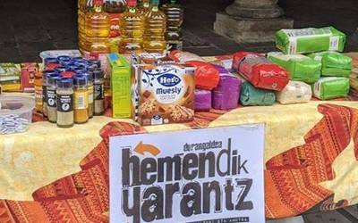 700 kilo janari batu dituzte Abadiñon eta Elorrion, Moriako kanpalekuko errefuxiatuei laguntzeko