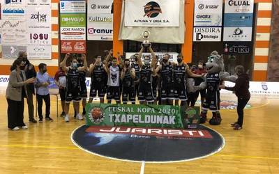 LEB mailako Euskal Kopa irabazi du Juaristi ISBk