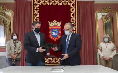 ETAren atentatuak izan ziren tokietan plakak ezarriko ditu Iruñeko Udalak