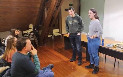 Haur eta gazteen bertso eskoletarako deialdia