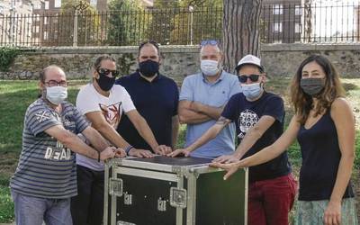 “Gure sektorea beti izan da oso prekarioa, baina egoera honek agerian utzi ditu genituen gabeziak”