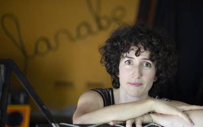 Nerea Erbiti: "Tradizioa etengabe eraldatzen den heinean mantentzen da bizirik"