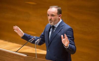 Nafarroako osasungintzaren "sendotasuna" UPNren lanaren ondorio dela defendatu du Esparzak